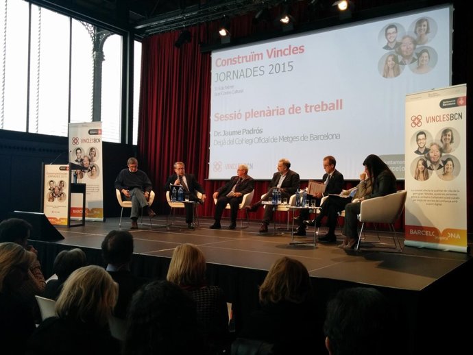 Barcelona ultima el proyecto Vincles BCN de atención a las personas