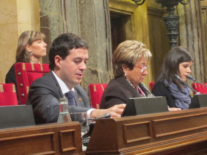 José Antonio Coto (PP), Dolors Montserrat (PP), Marta Vilalta (ERC)