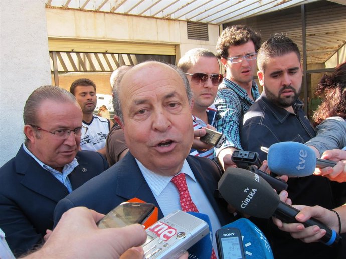El alcalde de Granada, José Torres Hurtado (PP).