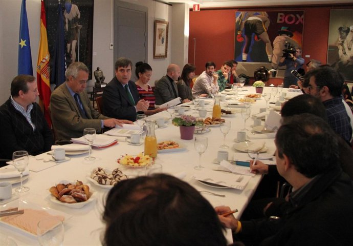 Cardenal, Puig y Ortega presentan el estudio económico de las federaciones