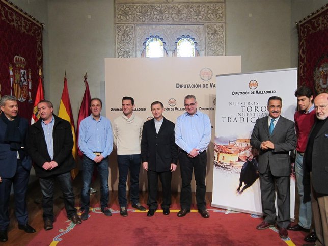 Presentación de los coloquios taurinos 'Nuestros toros, nuestras tradiciones'