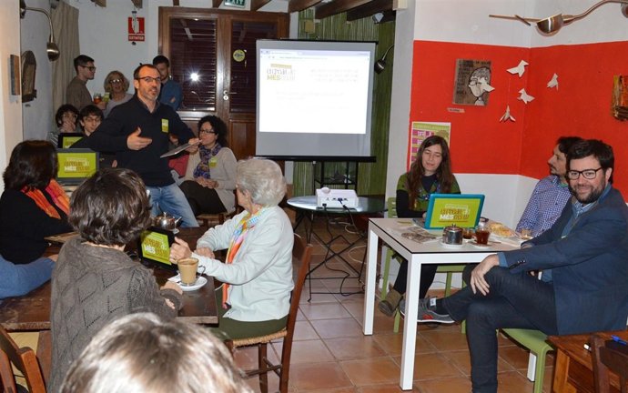 Campaña de recogida de donativos de MÉS