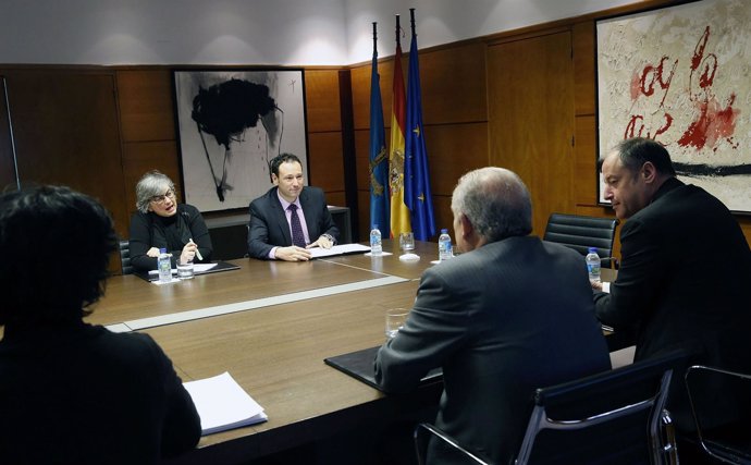 Reunión del Gobierno asturiano con rectores