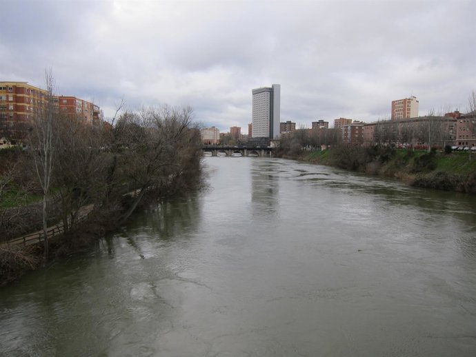 El río Pisuerta a su paso por Valladolid