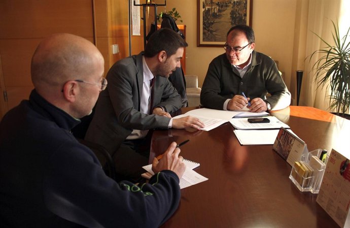 A la derecha, el presidente del Consejo Comarcal del Segrià, Pau Cabré