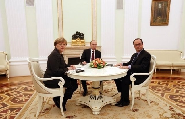 Reunión en Moscú entre Putin, Hollande y Merkel