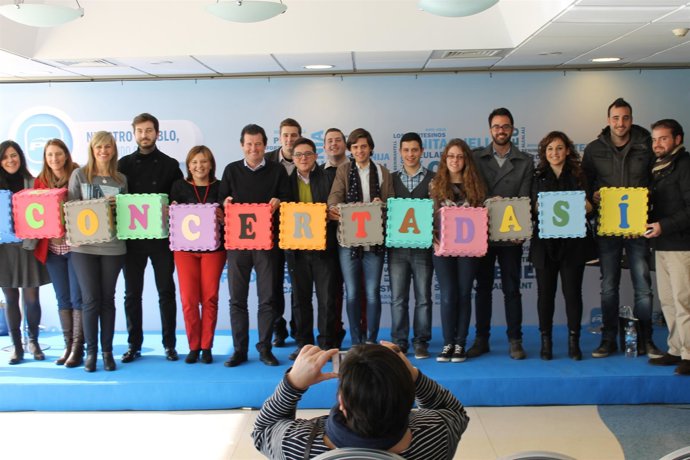 Acto del PPCV en Alicante sobre educación