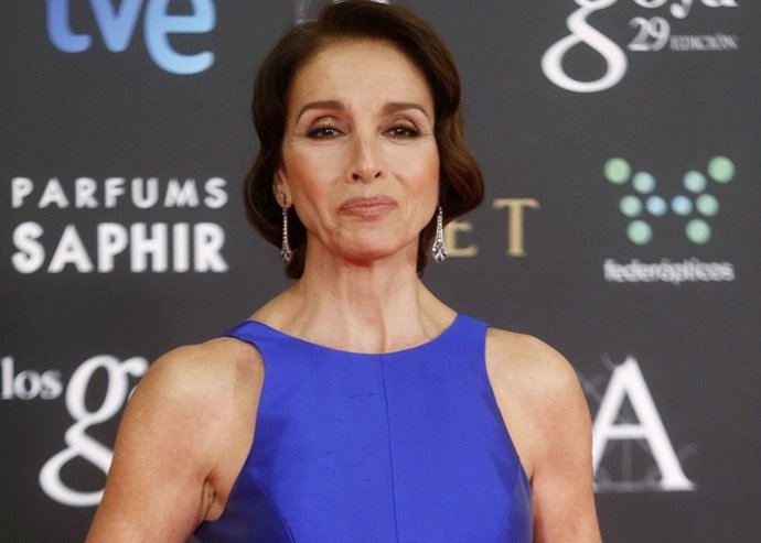 Spanish singer and actress Ana Belen poses on the red carpet before the Spanish 