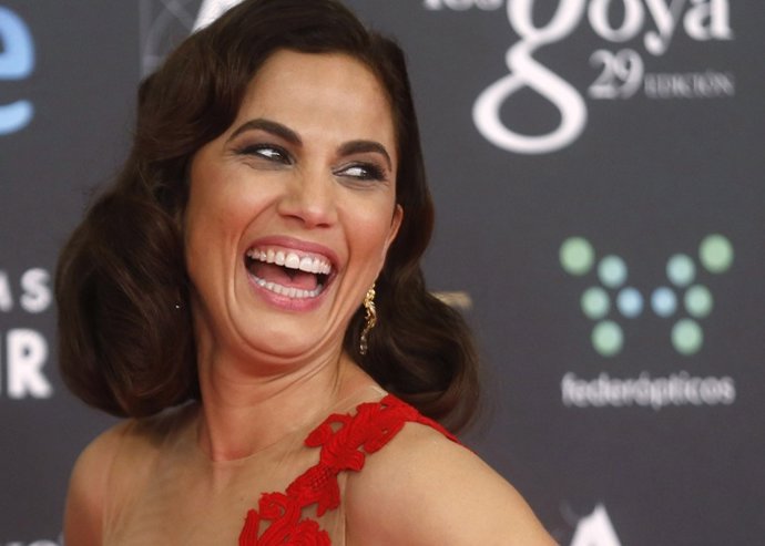 Spanish actress Toni Acosta poses on the red carpet before the Spanish Film Acad