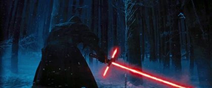 Reverberación Prescripción intermitente Star Wars: J.J Abrams habla de la polémica espada láser del sith Kylo Ren