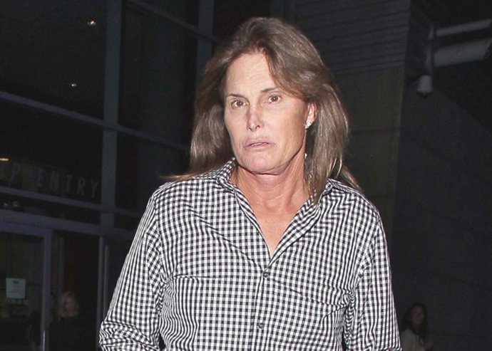 Bruce Jenner, padre de Kendall Jenner, involucrado en un accidente de tráfico