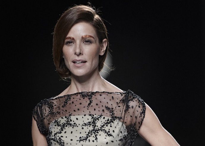 Raquel Sánchez Silva espectacular modelo para su inseparable Ion FIz