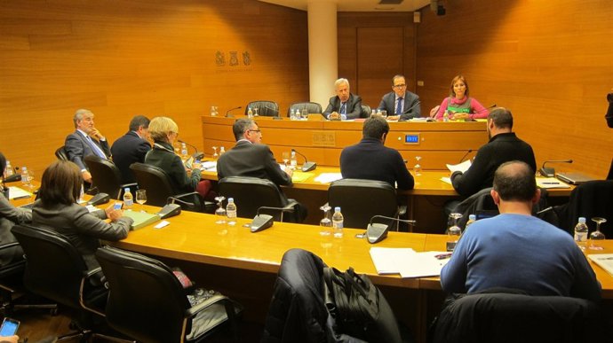 Comisión en las Corts Valencianes