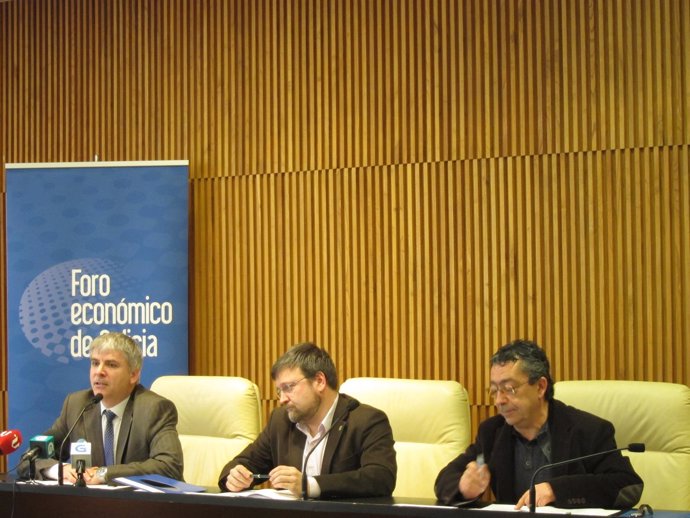 Santiago Lago Peñas, Juan Picos y Edelmiro Iglesias (Foro Económico de Galicia)