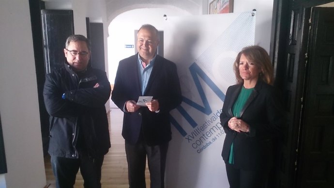 García, Moreno Calderón y Gómez en la presentación