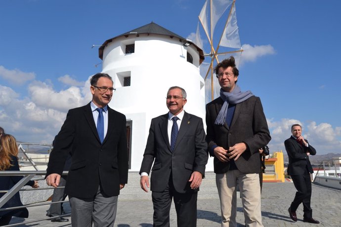 Ruiz, junto a Bascuñana y Hernández