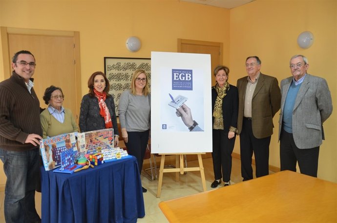 La alcaldesa Ana Mula presenta muestra egb