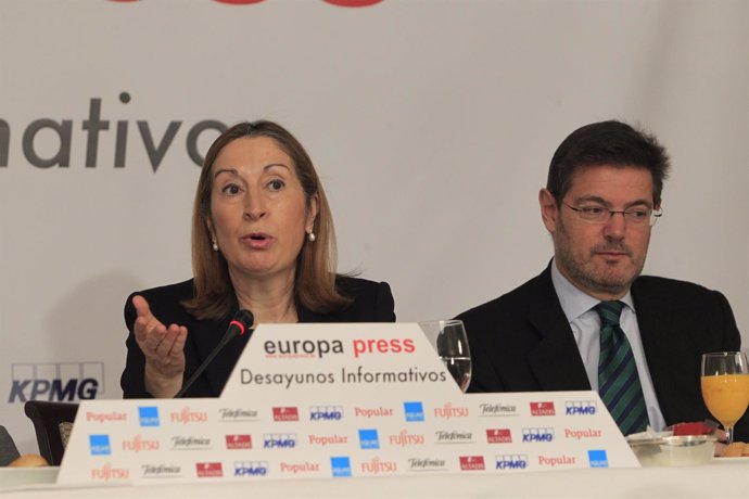 Ana Pastor y Rafael Catalá en los Desayunos de Europa Press