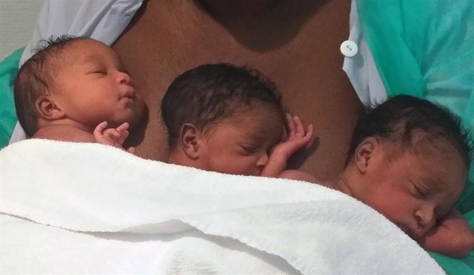Trillizas nacidas en el Peset
