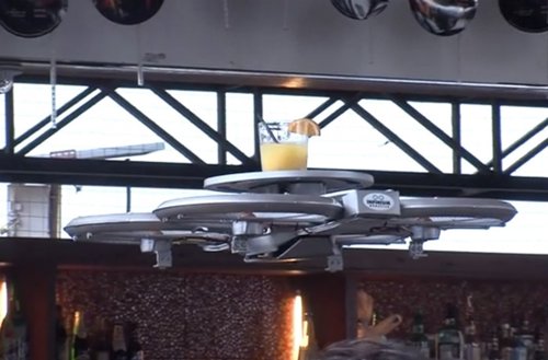 Drone en un restaurante de Singapur
