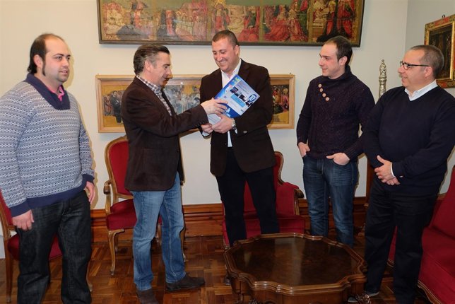 Beamonte ha recibido el álbum de cromos de la S.D. Tarazona