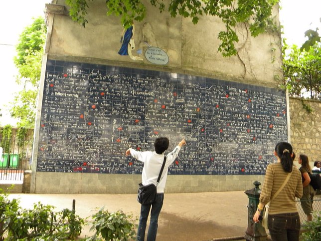 El muro del amor en París