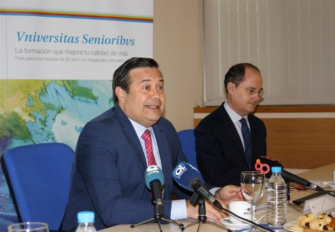 Presentación de la oferta cultural de invierno de 'Vniversitas Senioribus'