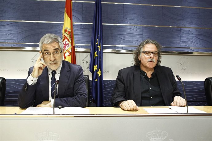 Joan Tardà y Gaspar Llamazares en el Congreso