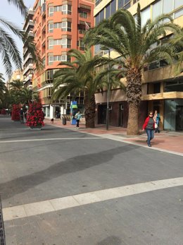 Zona peatonal de la calle Luis Morote realizada en la 2º fase de las obras
