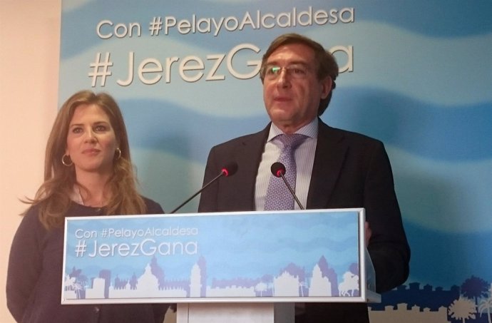Rafael Carmona y Ana Mestre (PP-A) en rueda de prensa