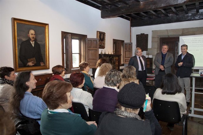 Conferencias sobre época de Pedro Velarde