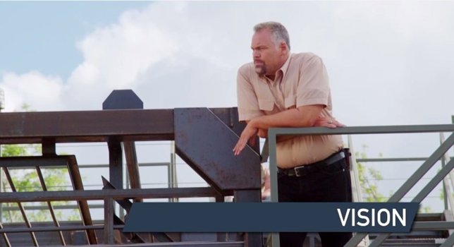  Vicent D'onofrio Interpreta A Vic Hoskins, El Jefe De Seguridad De Ingen