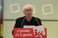 Lara acusa a Podemos de llamar a gente de IU, aunque "con poca fortuna", para que cambie "de barco"