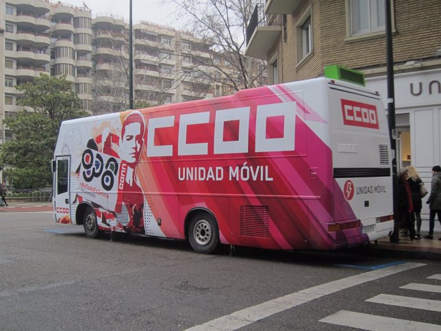 Unidad móvil de CC.O0. En Zaragoza.