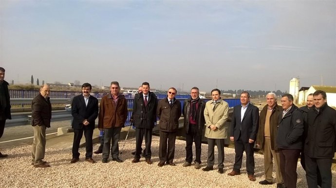 De Pedro y otras autoridades en la inauguración de la CG-2 en Ejea