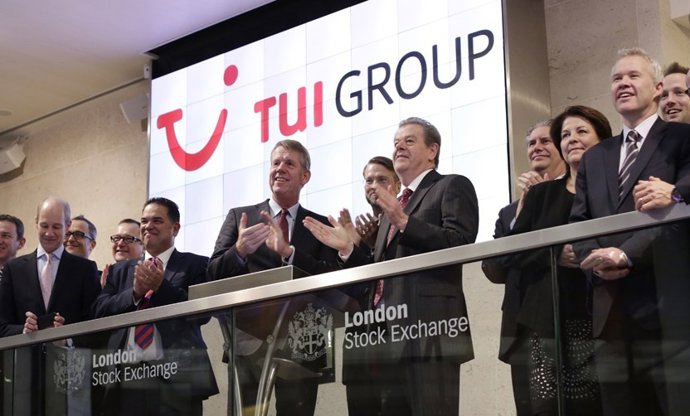 representantes de TUI Group en su salida en bolsa.