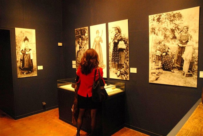 Exposición 'El mundo por montera'