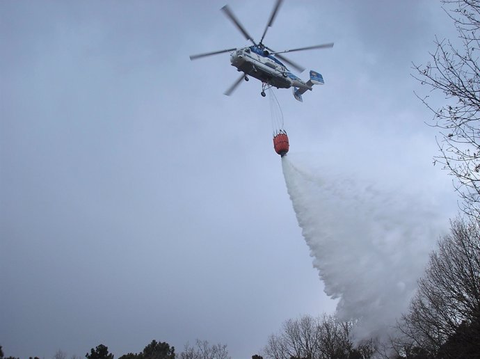 Helicóptero de extinción de incendios    