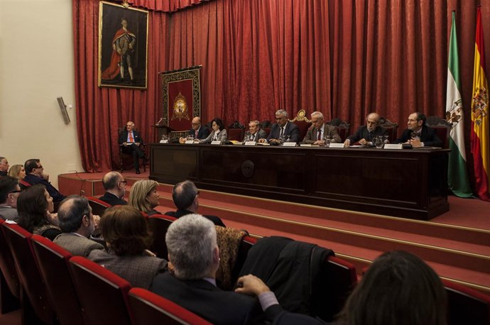 Homenaje de la US al catedrático emérito Miguel Rodríguez-Piñero