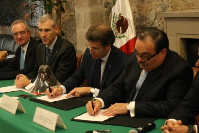 Feijóo firma un memorando con dirigentes del Gobierno de México
