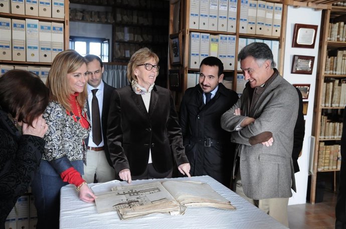 Visita al Archivo General de la Fundación Casa Medina Sidonia 