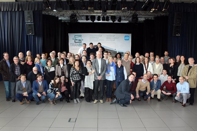 Eloy Suárez en un encuentro con los vocales del PP.