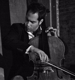 El violonchelista granadino Guillermo Pastrana