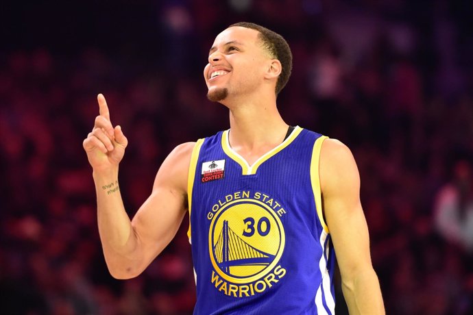 NBA All Star Stephen Curry concurso triples