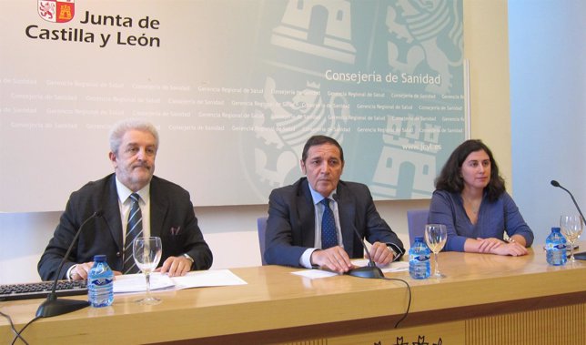De izquierda a derecha, Álvarez Nogal, Sáez Aguado y Tamames