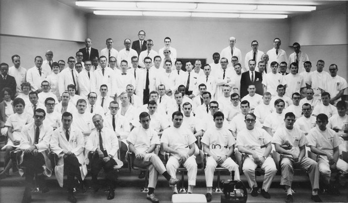 Exposición Libros en las maletas en la Nau