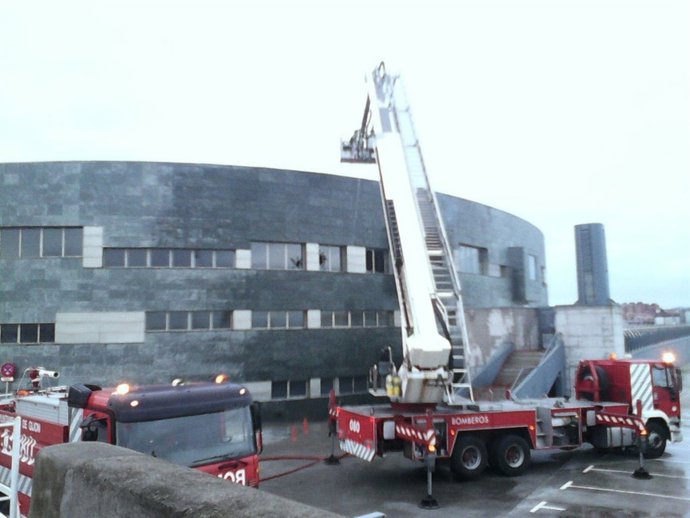 Bomberos sofocan incendio en Poniente