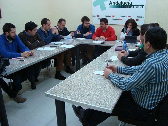 Reunión de la Comisión Mixta PSOE-Juventudes Socialistas, este lunes