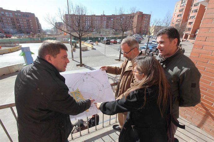 El teniente de alcalde de Presidencia, Josep Ayuso y el concejal de Urbanismo, R