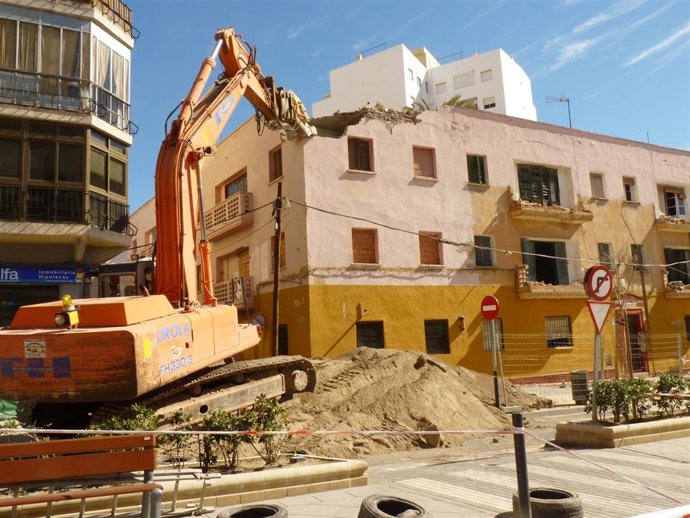 Demolición de las casas de los maestros